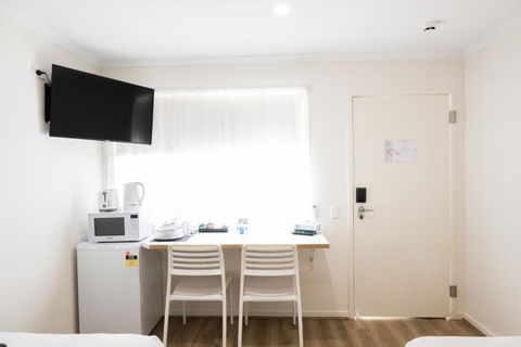 Petrie Mill Motel - Tourism Caloundra 3