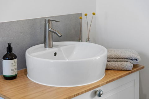Piccolo B&B - The Perfect Getaway - Tourism Caloundra 2