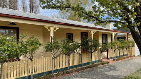 Picketts Cottage - Tourism Caloundra 3