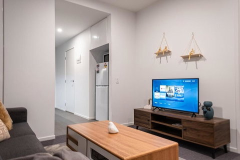 Pleasant &bright 2br2ba Apt Footscray Pool - Tourism Caloundra 2