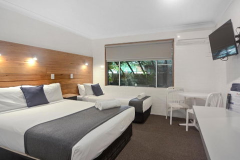 Pleasant Way River Lodge - Tourism Caloundra 1