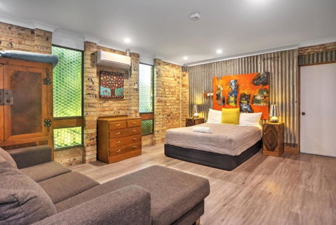 Pleasant Way River Lodge - Tourism Caloundra 2