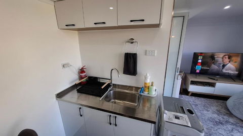Pod Tiny Home - Tourism Caloundra 1