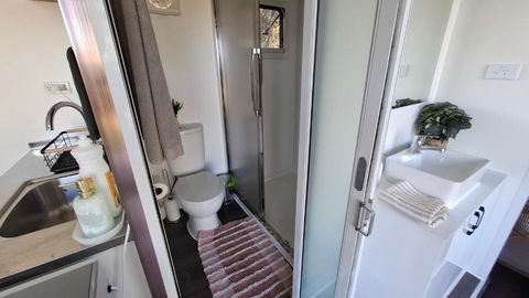Pod Tiny Home - Tourism Caloundra 3