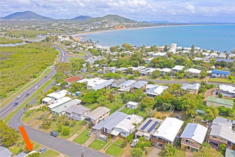 Poppies Cottage - Cooee Bay Beachside Retreat - Tourism Caloundra 2
