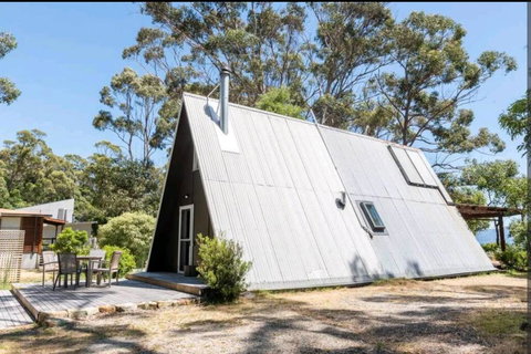 Poppies Retreat - Tourism Caloundra 0