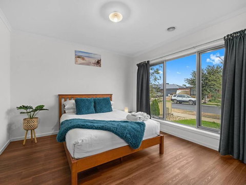 Popular Villa Shepparton - Tourism Caloundra 2