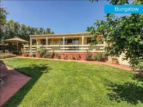 Portarlington Holiday Apartment - Tourism Caloundra 1