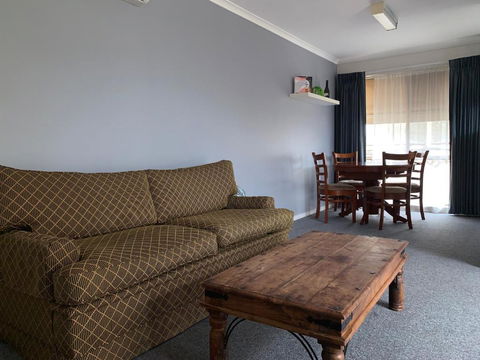 Portarlington Holiday Apartment - Tourism Caloundra 3