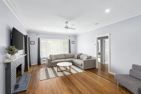 Portside Rest - Tourism Caloundra 3