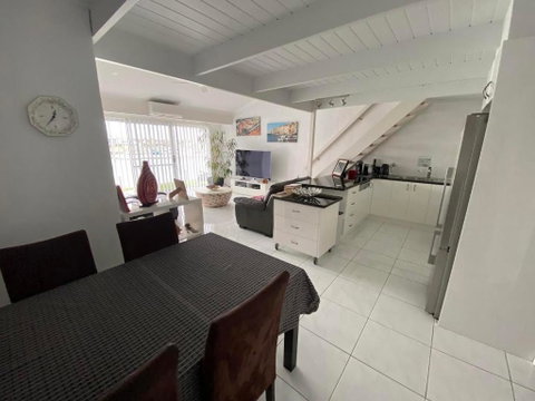 Port Lincoln Marina Waterfront Apartment - Tourism Caloundra 2