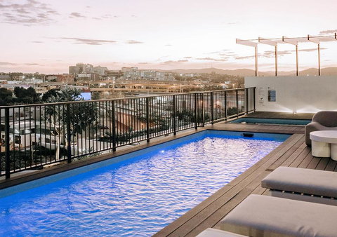 Rambla At Perry House - Tourism Caloundra 0