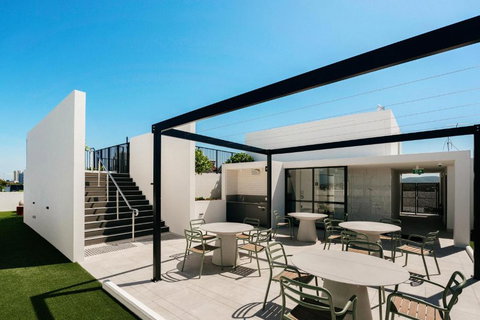 Rambla At Perry House - Tourism Caloundra 1