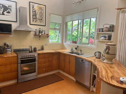 Pottsville Beach House - Tourism Caloundra 1