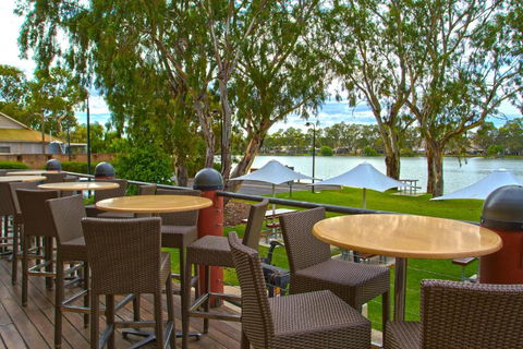 Pretoria Hotel - Tourism Caloundra 1