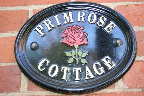 Primrose Cottage - Tourism Caloundra 0