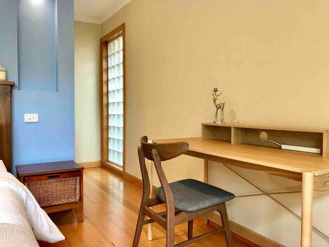 Private Entrance Beautiful Ensuite W Kitchenette - Tourism Caloundra 1