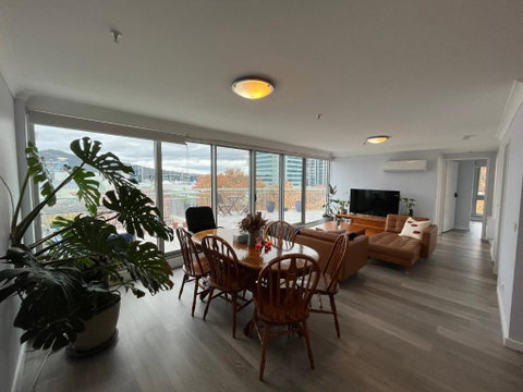 Private Room With Ensuite In The CBD - Tourism Caloundra 0