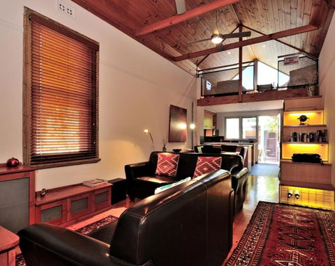 Pure Gold - Heritage 2 Bedroom Terraced Cottage - Tourism Caloundra 0