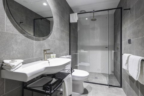 Q Squared Serviced Apartments - Tourism Caloundra 3