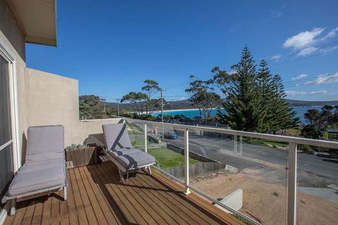 Quarterdeck Apartment - Tourism Caloundra 0