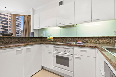 Quay West 2302 Self-Catering - Tourism Caloundra 1
