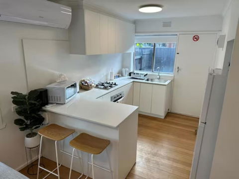 Quiet & Private With City Access And Free Wifi - Tourism Caloundra 3