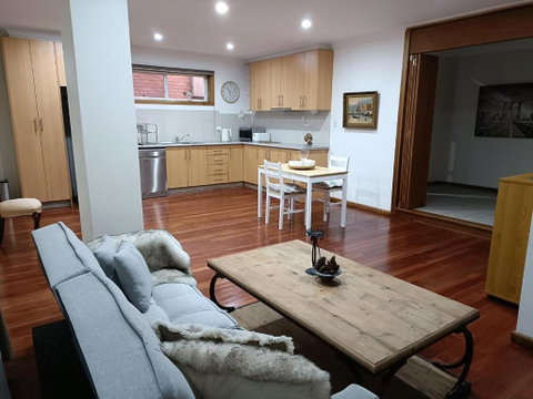 Quiet Nature-Filled Ground Floor Unit - Tourism Caloundra 2