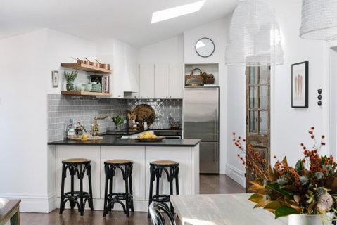 Raffah House - Tourism Caloundra 0