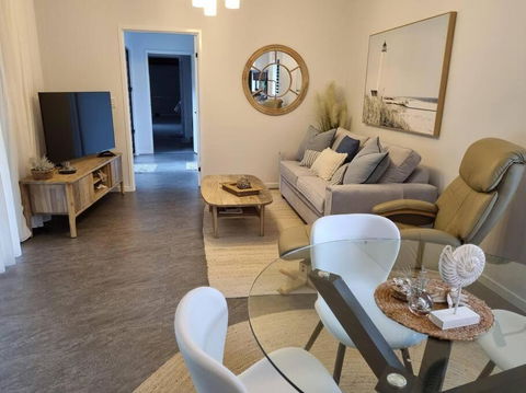 Rainbow Park Retreat - Tourism Caloundra 3