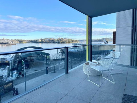 RARE Luxury Waterfront Living - Tourism Caloundra 1