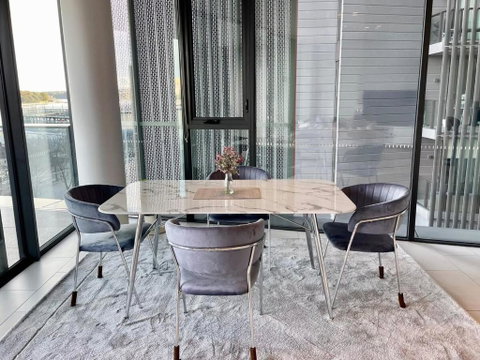 RARE Luxury Waterfront Living - Tourism Caloundra 3