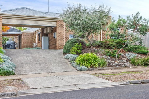 Reconnect On Daly I Epworth And Deakin - Tourism Caloundra 1