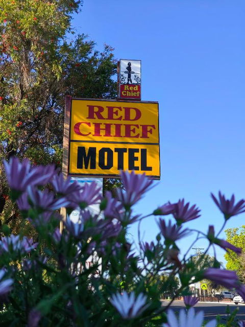 Red Chief Motel - Tourism Caloundra 0