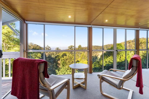 Ravensbourne Escape - Windsong - Tourism Caloundra 0