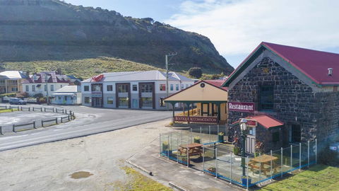 Aston On Alexander - Boutique Accommodation - Tourism Caloundra 1