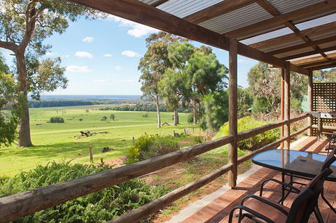 Augusta Sheoak Chalets - Tourism Caloundra 0