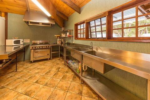 Augusta Sheoak Chalets - Tourism Caloundra 2