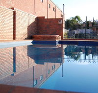 Australian Settlers Motor Inn - Tourism Caloundra
