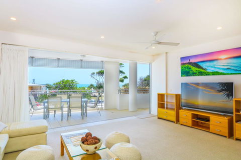 Azura Ocean View Holiday Apartment - Tourism Caloundra 1
