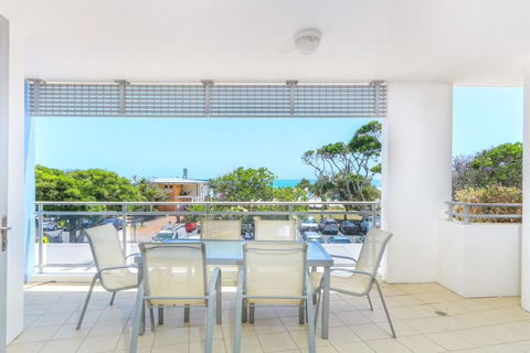 Azura Ocean View Holiday Apartment - Tourism Caloundra 2
