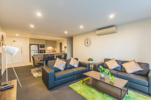 Azzura Greens Resort - Tourism Caloundra 1