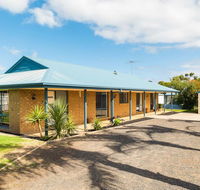 Back Beach Retreat - Tourism Caloundra