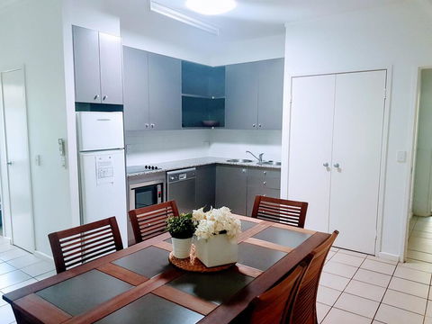 Baden 45 - Rainbow Shores, Beachside Unit, Aircon, Swimming Pool, Tennis Court - Tourism Caloundra 1
