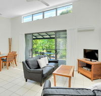 Baden 46 - Rainbow Shores Walk To Beach Top Floor Air conditioned Unit Pools - Tourism Caloundra