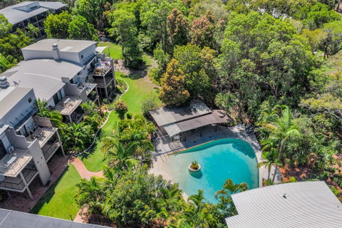 Baden 65 - Rainbow Shores, Overlooking Lap Pool, Ground Floor, Air Conditioning - Tourism Caloundra 1