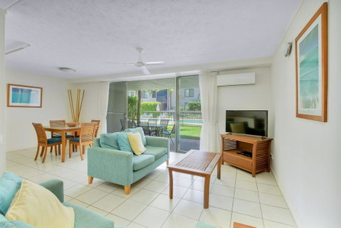 Baden 65 - Rainbow Shores, Overlooking Lap Pool, Ground Floor, Air Conditioning - Tourism Caloundra 2