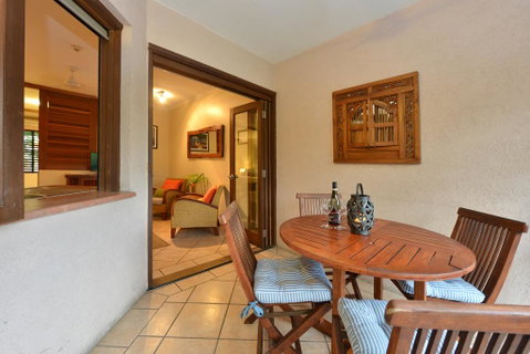 Bale 19 @ Hibiscus - Tourism Caloundra 2