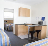 Bamboo Motor Inn - Tourism Caloundra