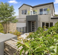 BANGALOW - MORNINGTON - Tourism Caloundra